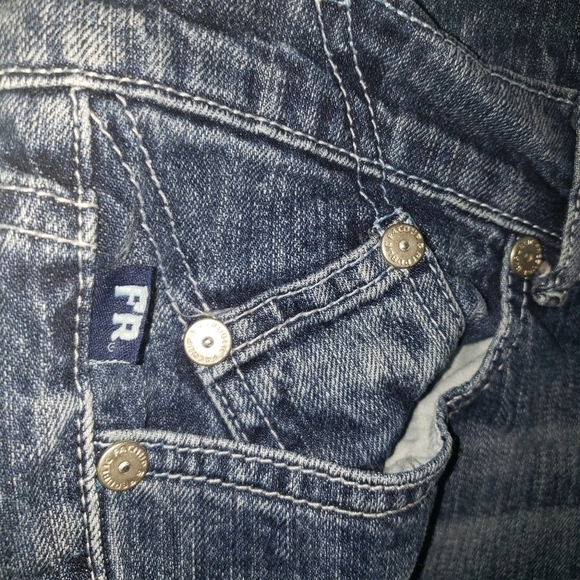 VICTORIA Beckham For Rock & Republic Denim Shorts - Women's - Picture 5 of 9